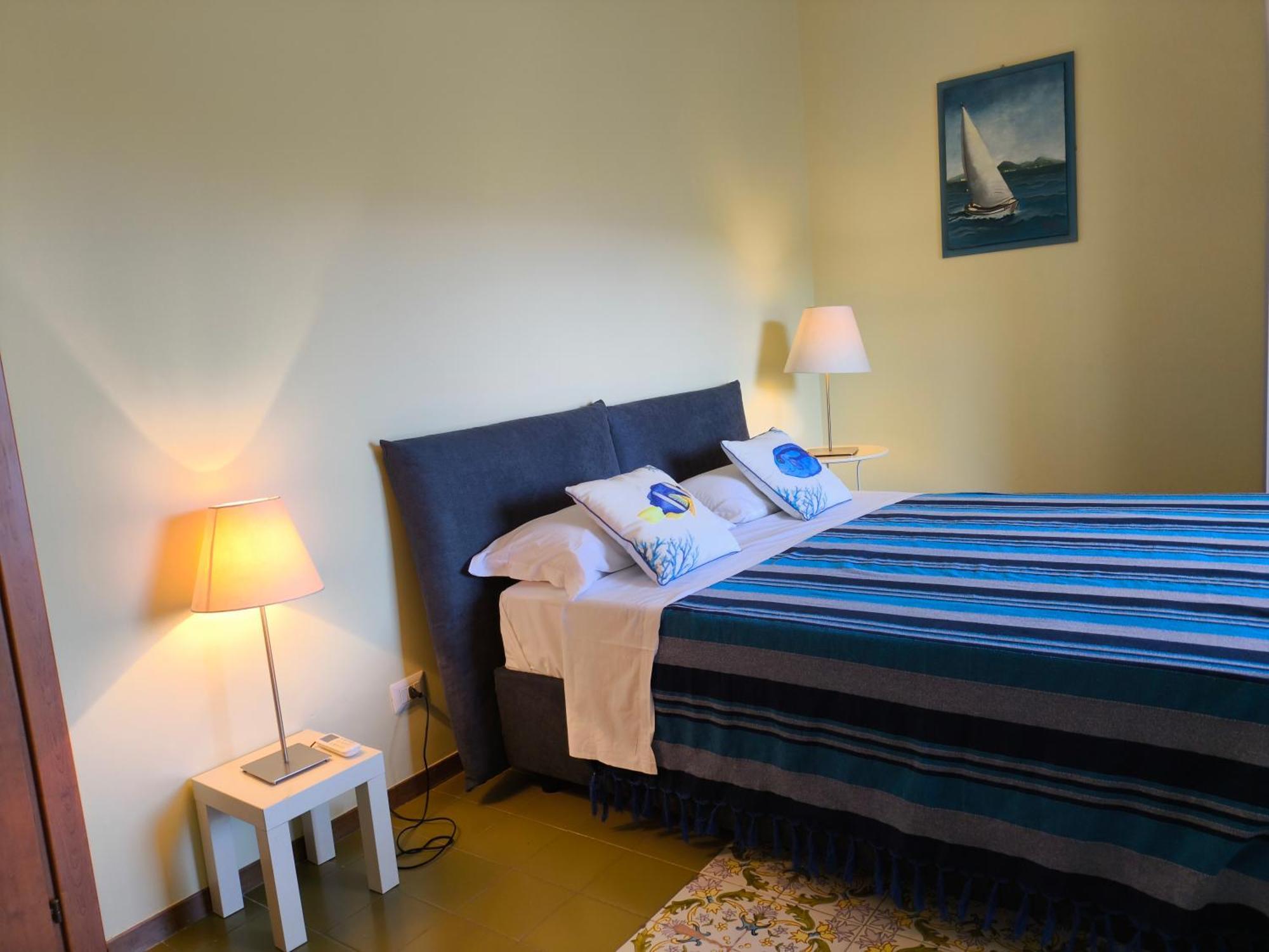 Casa Mar - Elegant Apartment With Pool And Panoramic Terrace In The Heart Of Sorrento Esterno foto