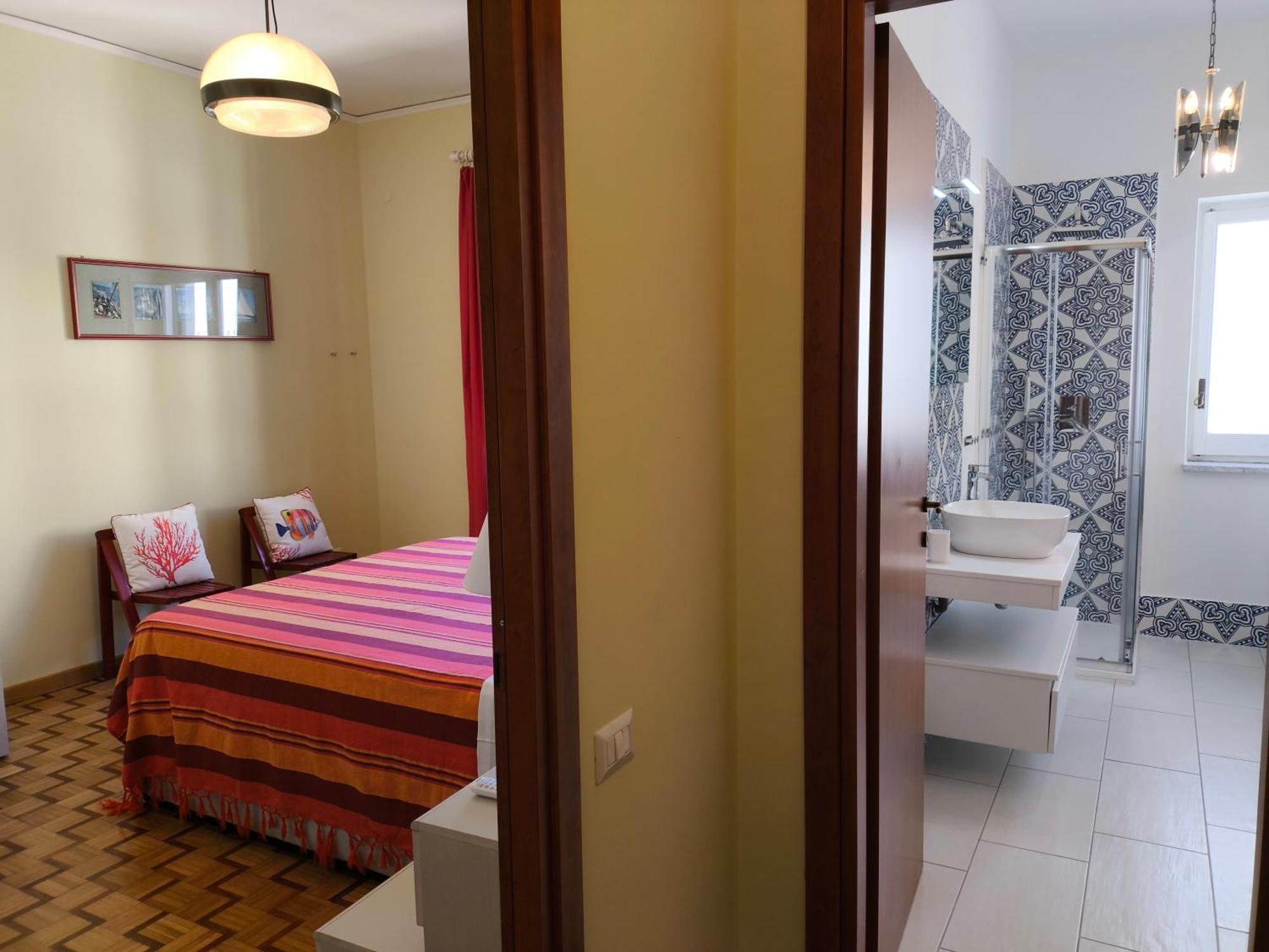 Casa Mar - Elegant Apartment With Pool And Panoramic Terrace In The Heart Of Sorrento Esterno foto